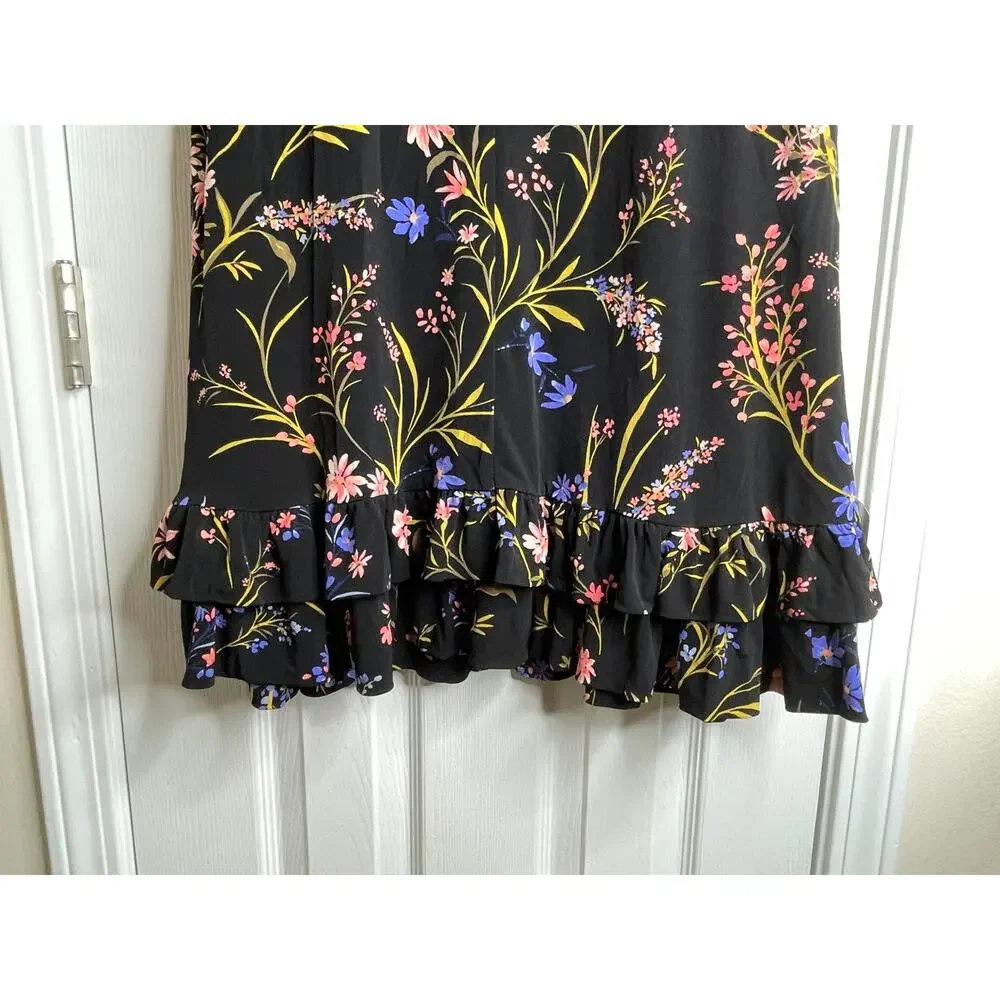 Floral V-Neck Ruffle Hem Dress - Black - Picture 8 of 10